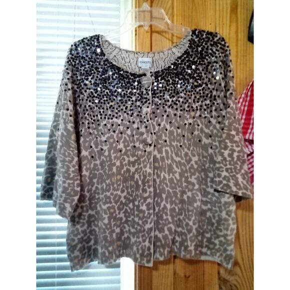 CHICOS Sz 2 EMBELLESHED Black SEQUIN Beige ANIMAL PRINT 3 BUTTON FRONT Sweater - Picture 2 of 6